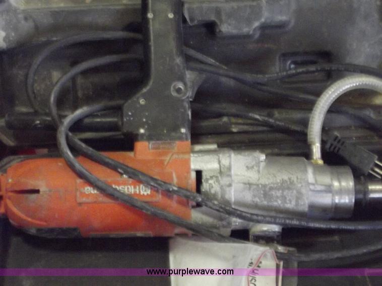 image for item F9515 Husqvarna DM225 hand held core drill