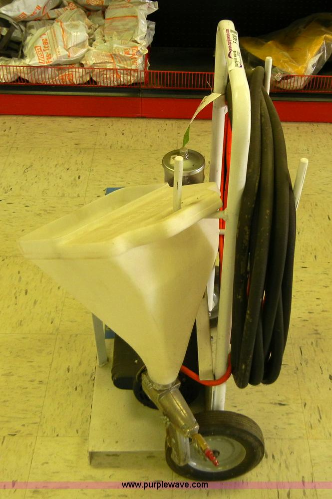 image for item F9530 Kraft PC300 texture sprayer with hopper