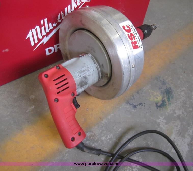 image for item J9002 Milwaukee 25' sewer snake