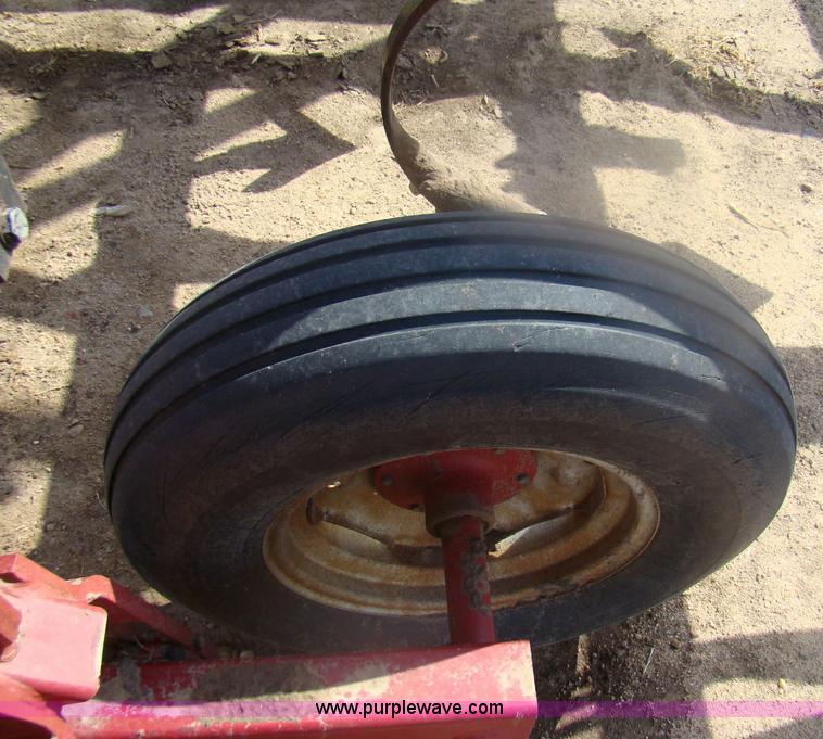 image for item A1350 Case IH 4800 Vibrashank 32' cultivator