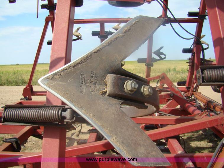 image for item A1350 Case IH 4800 Vibrashank 32' cultivator