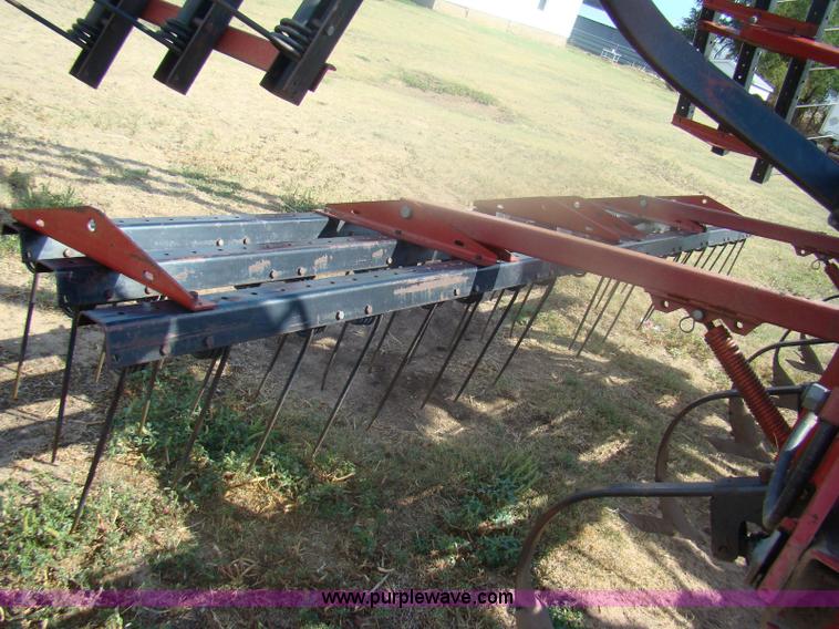 image for item A1350 Case IH 4800 Vibrashank 32' cultivator