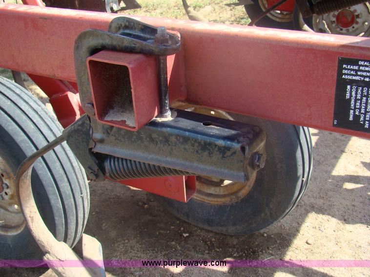image for item A1350 Case IH 4800 Vibrashank 32' cultivator
