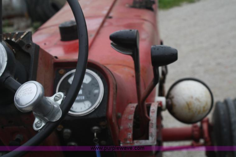 image for item A2270 1966 International Farmall 1206 tractor