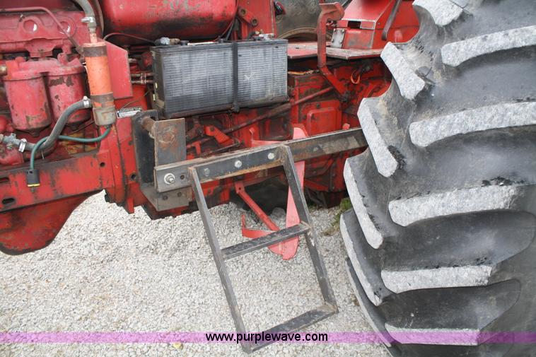 image for item A2270 1966 International Farmall 1206 tractor