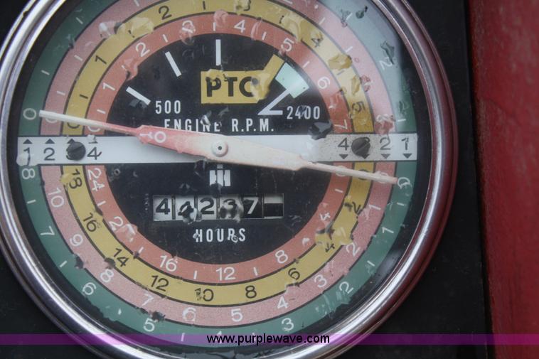 image for item A2270 1966 International Farmall 1206 tractor