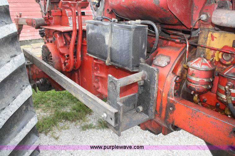 image for item A2270 1966 International Farmall 1206 tractor