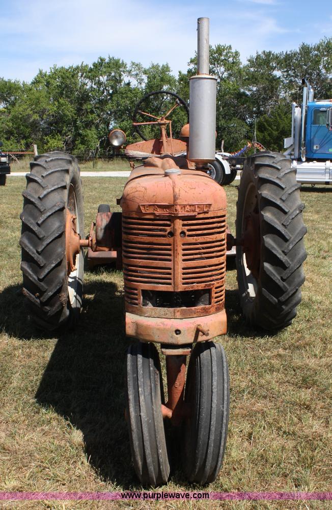 image for item A2306 1941 International Farmall H tractor