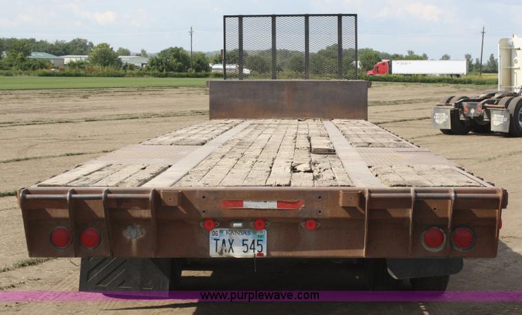 image for item A2322 1985 utility drop deck trailer