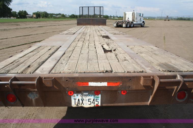 image for item A2322 1985 utility drop deck trailer