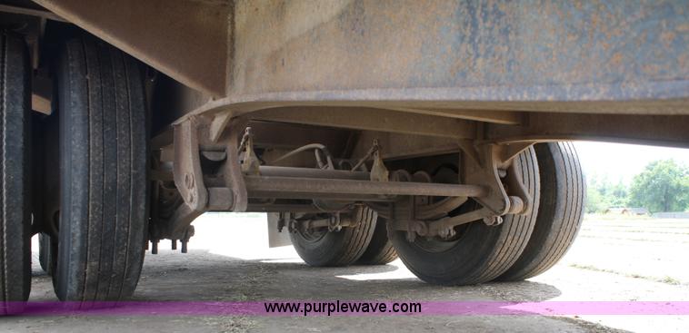 image for item A2322 1985 utility drop deck trailer