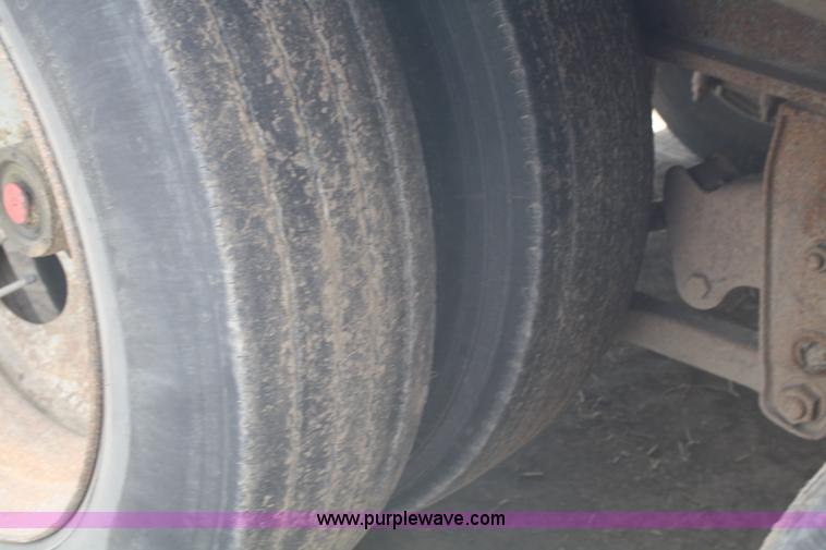 image for item A2322 1985 utility drop deck trailer