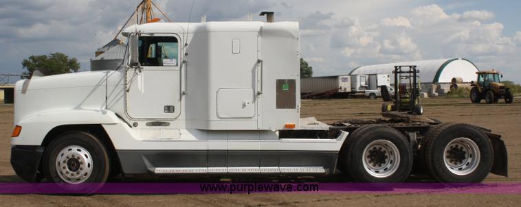 image for item A2323 1994 Freightliner FLD120 semi truck