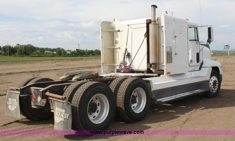 image for item A2323 1994 Freightliner FLD120 semi truck