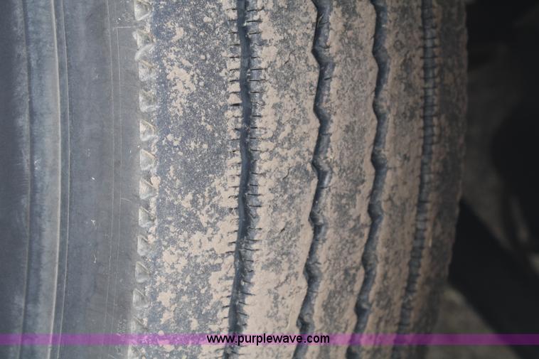 image for item A2323 1994 Freightliner FLD120 semi truck