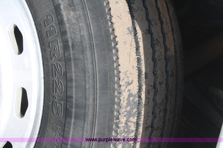 image for item A2323 1994 Freightliner FLD120 semi truck