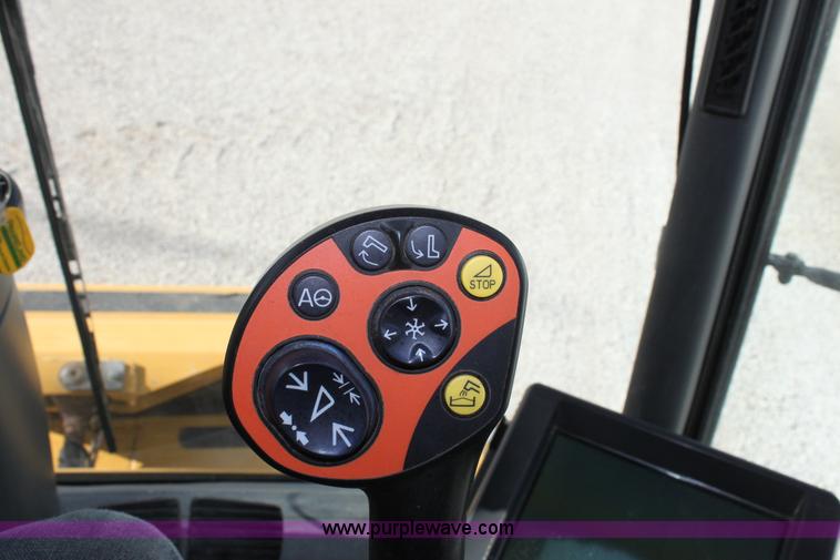 image for item A2748 2007 Lexion 570R RWA combine