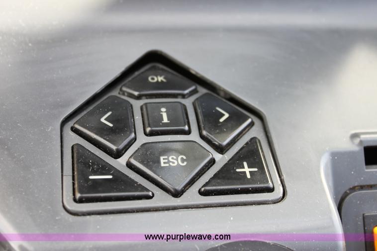 image for item A2748 2007 Lexion 570R RWA combine