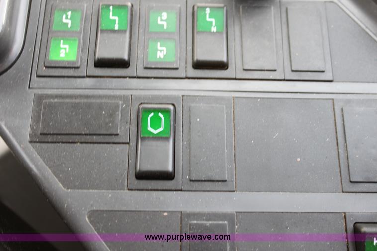 image for item A2748 2007 Lexion 570R RWA combine