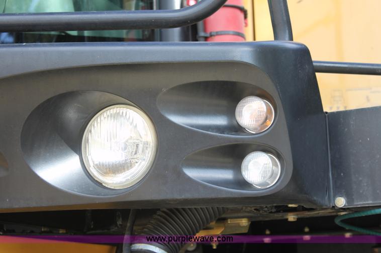 image for item A2748 2007 Lexion 570R RWA combine