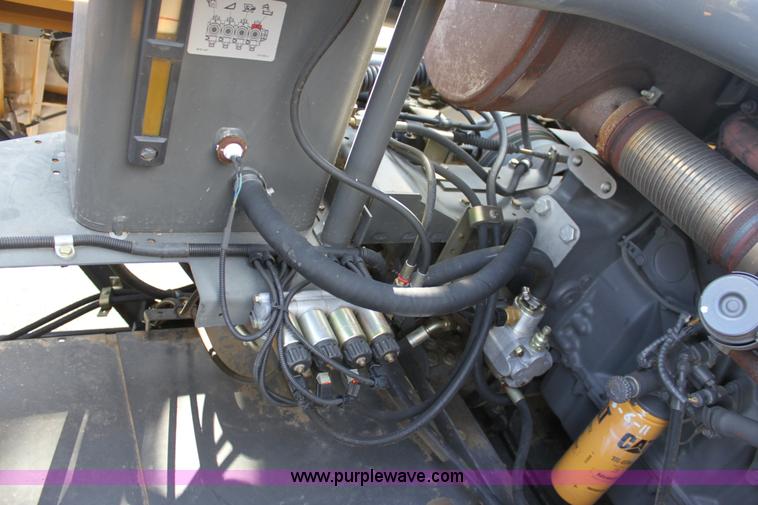 image for item A2748 2007 Lexion 570R RWA combine