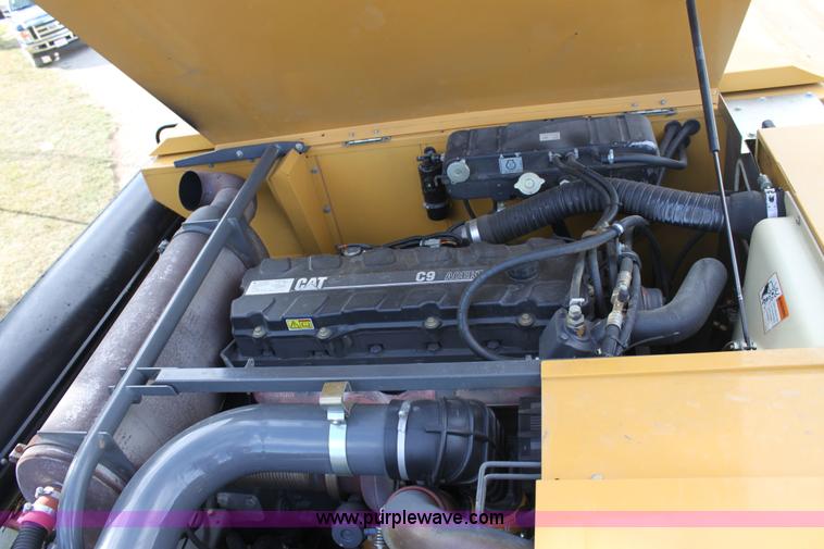 image for item A2748 2007 Lexion 570R RWA combine