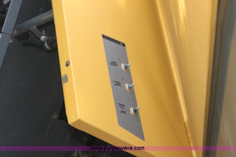 image for item A2748 2007 Lexion 570R RWA combine