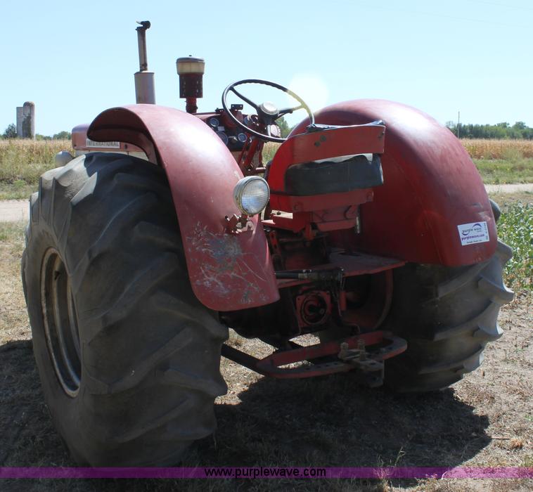 image for item A2749 1962 International 660 tractor