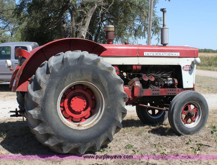 image for item A2749 1962 International 660 tractor
