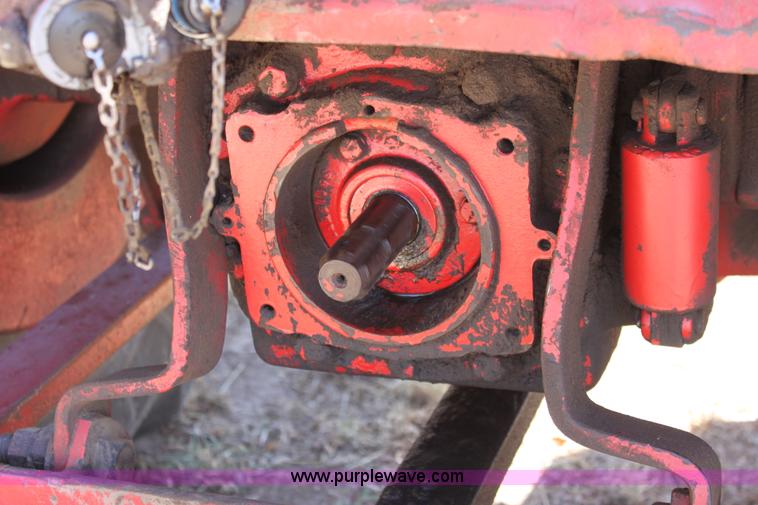 image for item A2749 1962 International 660 tractor