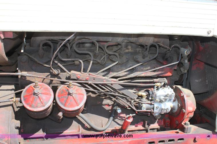 image for item A2749 1962 International 660 tractor