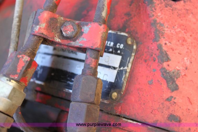 image for item A2749 1962 International 660 tractor