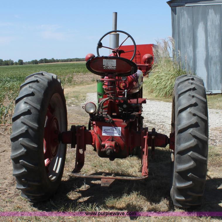 image for item A2750 1952 Farmall H tractor