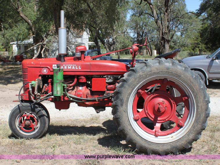image for item A2750 1952 Farmall H tractor