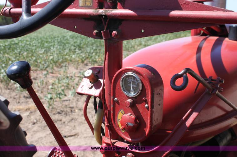 image for item A2750 1952 Farmall H tractor