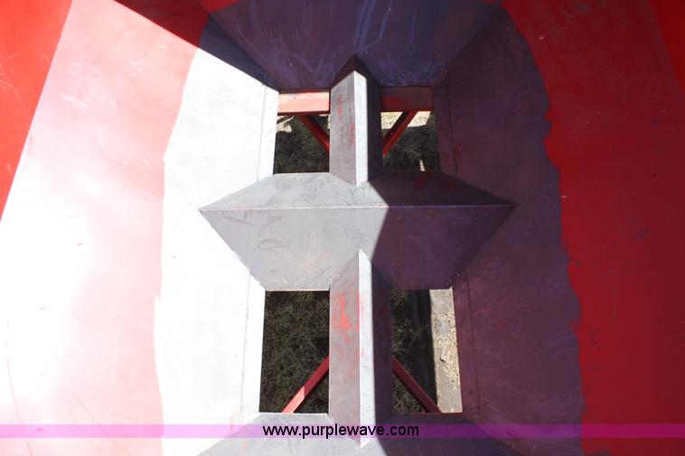 image for item A2751 Unverferth McCurdy 435 gravity wagon