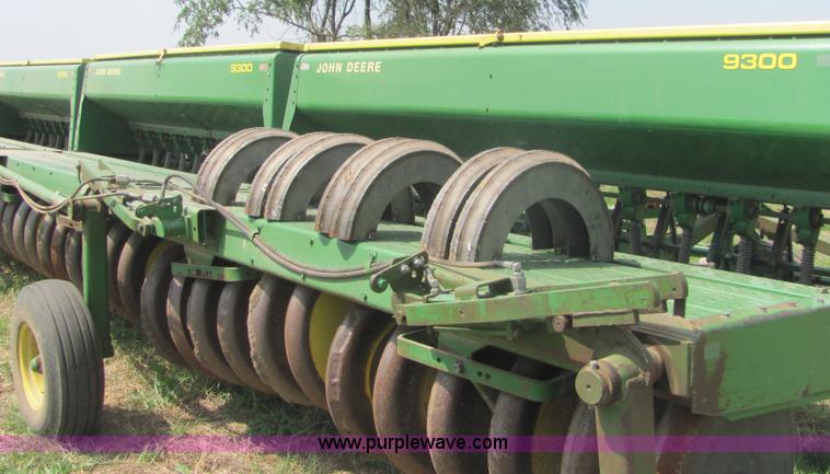 image for item A3549 John Deere 9300 40' hoe drill