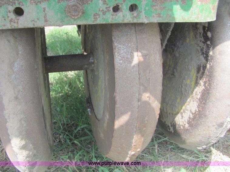 image for item A3549 John Deere 9300 40' hoe drill