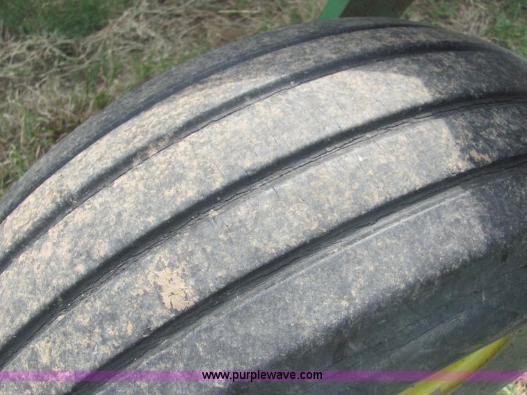 image for item A3549 John Deere 9300 40' hoe drill