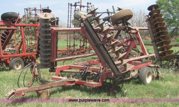 image for item A3551 International 496 22' disk