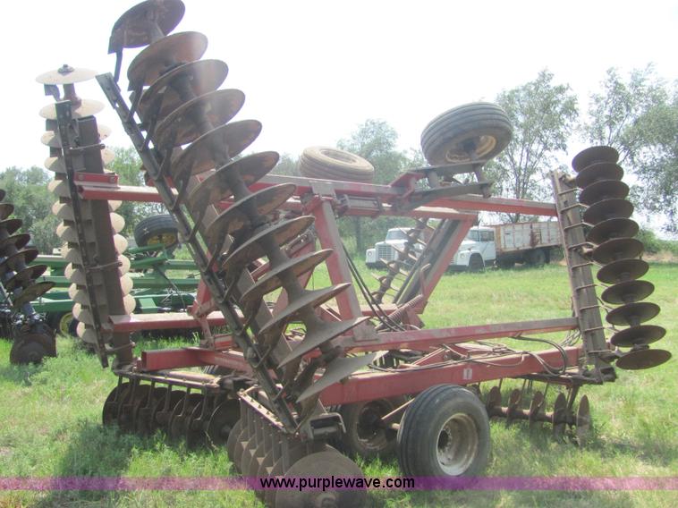 image for item A3551 International 496 22' disk