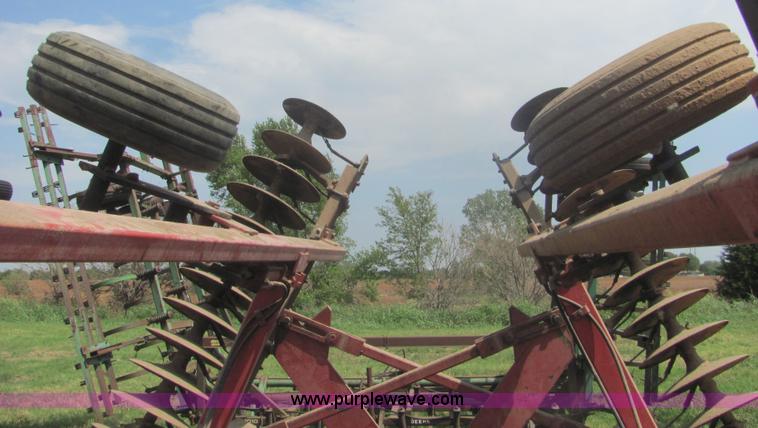 image for item A3551 International 496 22' disk