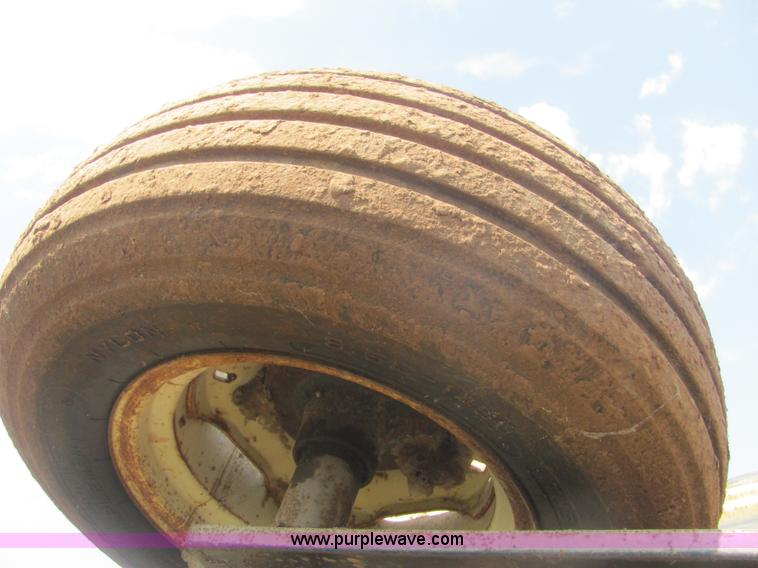 image for item A3551 International 496 22' disk