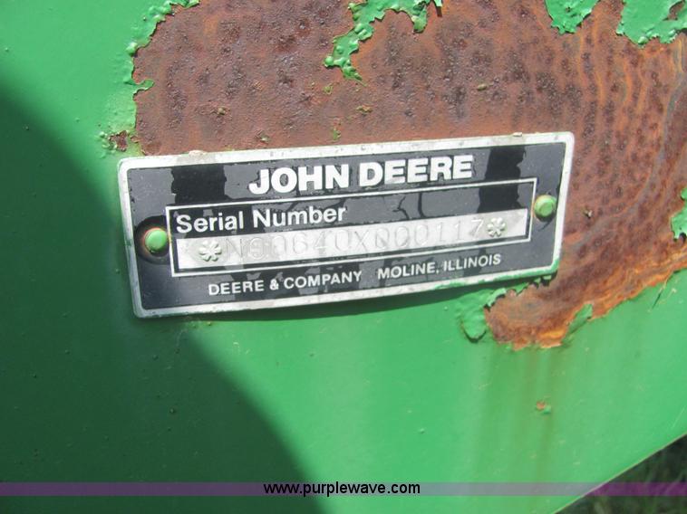 image for item A3552 John Deere 21' disk