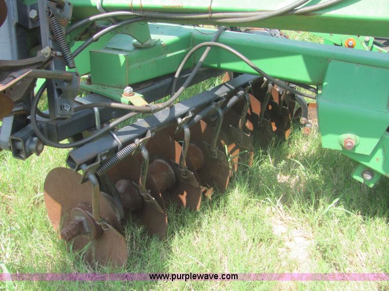 image for item A3552 John Deere 21' disk