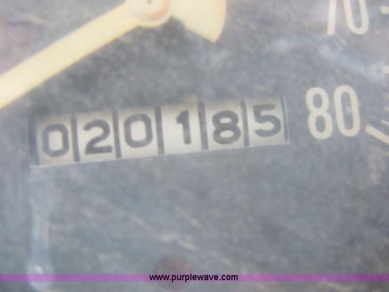 image for item A3555 1973 International Load Star 1600 grain truck