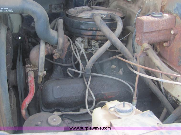 image for item A3555 1973 International Load Star 1600 grain truck