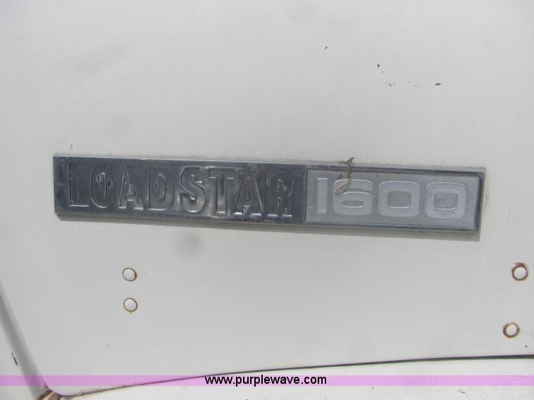 image for item A3555 1973 International Load Star 1600 grain truck