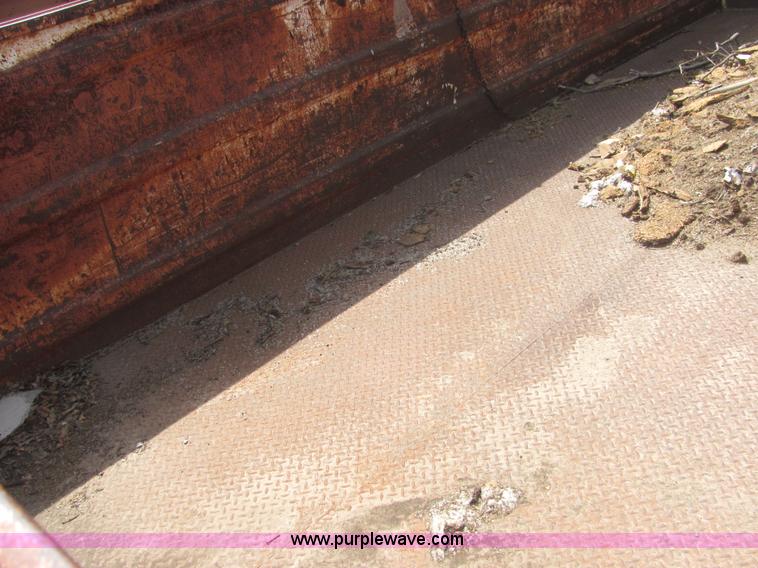 image for item A3555 1973 International Load Star 1600 grain truck