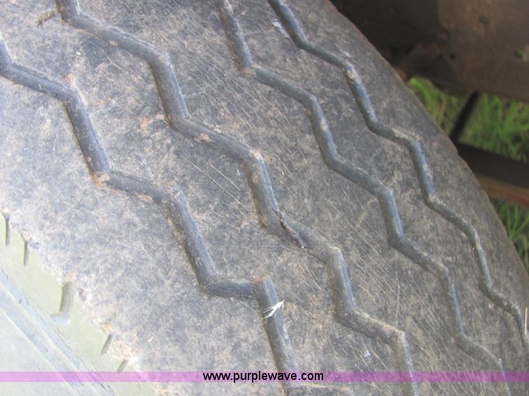 image for item A3555 1973 International Load Star 1600 grain truck